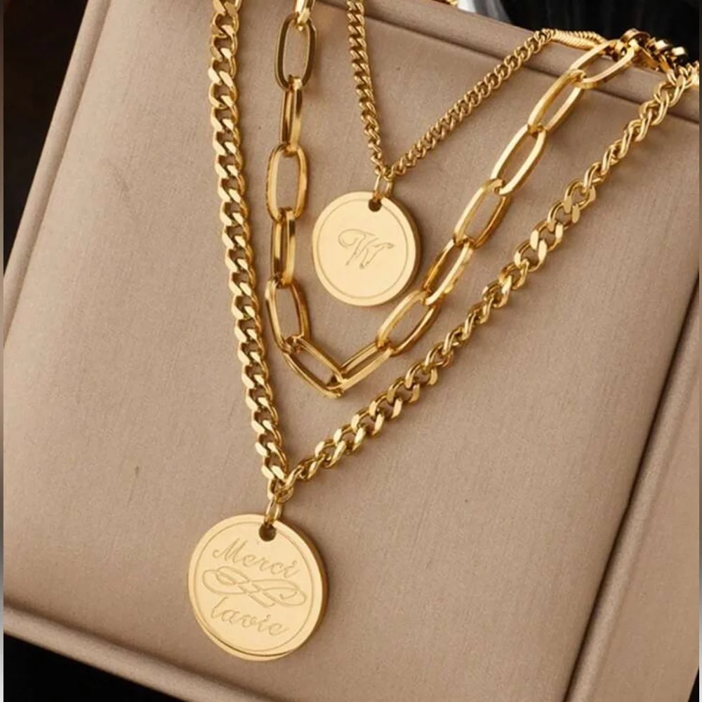 Fashionable Multilayered Necklace – Retro Style, Trendy Jewelry Gift